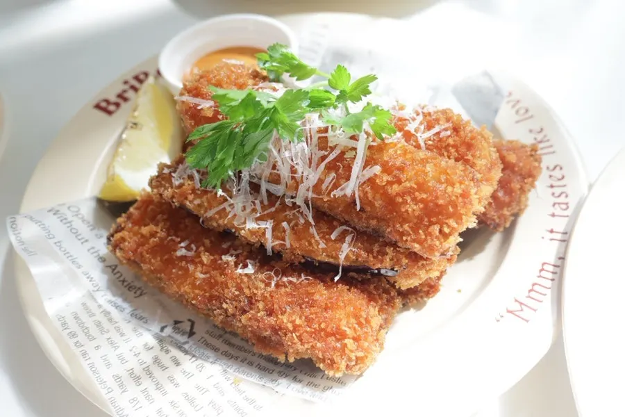 Crisply fried spicy eggplant