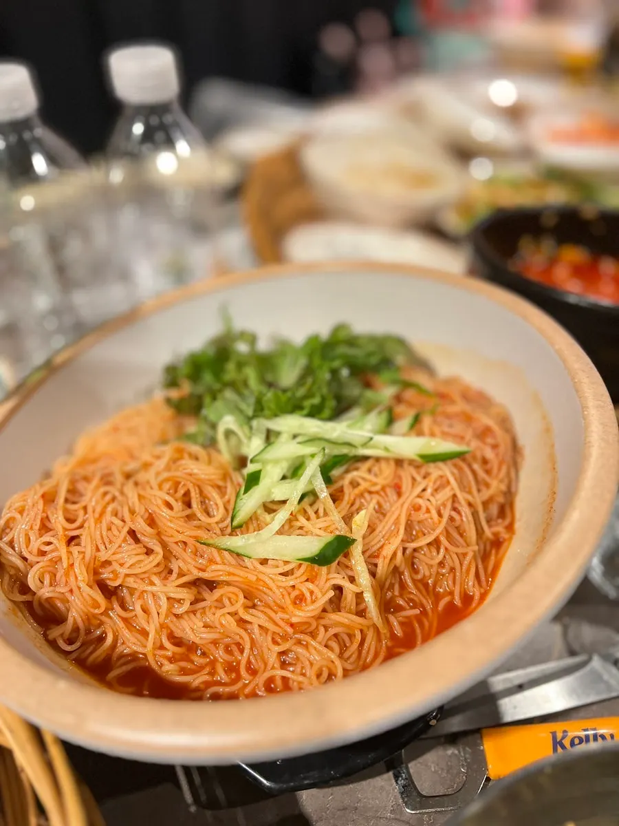 Naengmyeon and bibim guksu noodle dishes