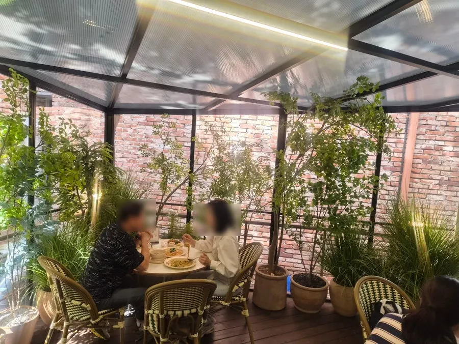 브리비트 강남 매장 모습