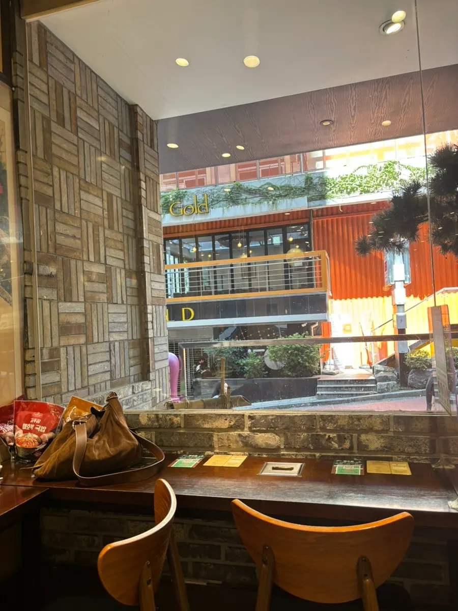 Water wheel decor inside the restaurant