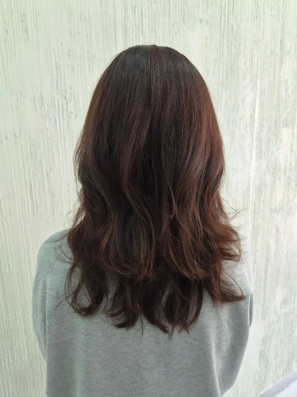 빌드펌 완성 후 볼륨이 살아난 머리