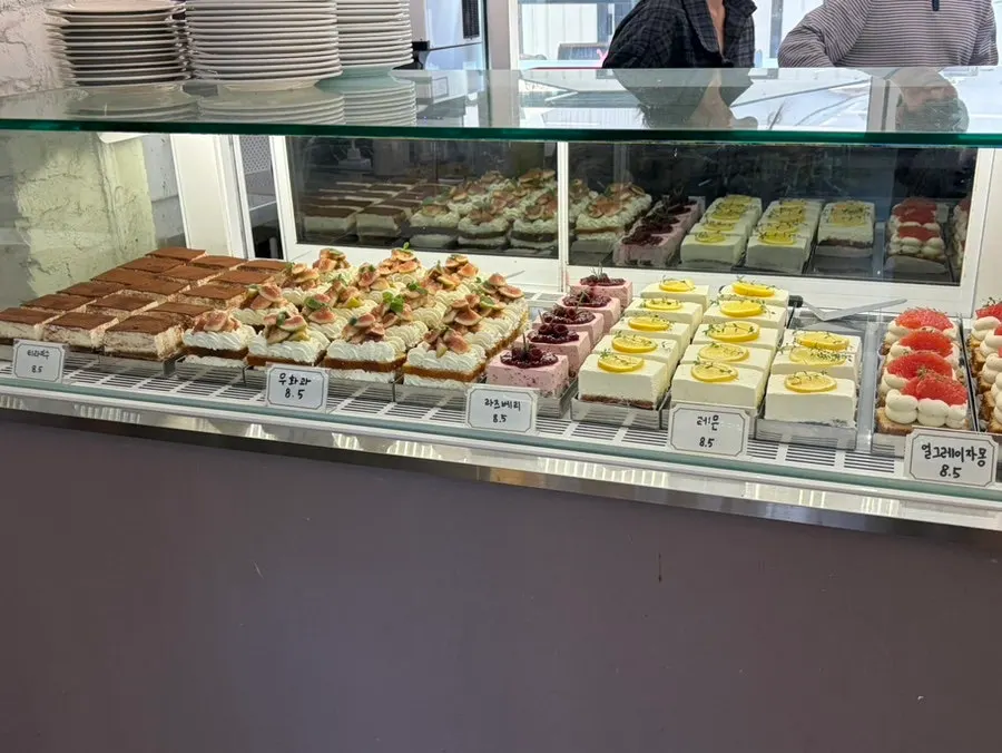 Fruit-topped pound cakes on display