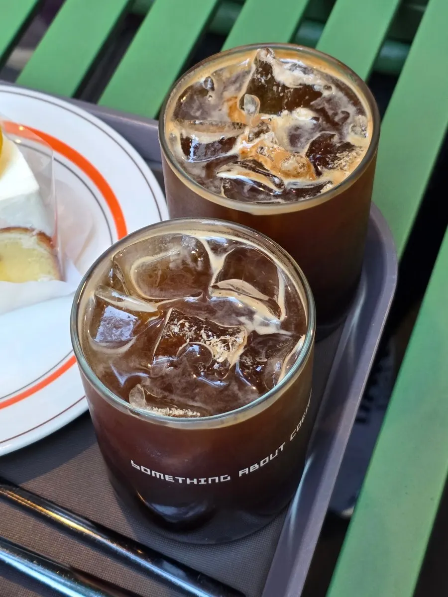 Americano and matcha choco latte on the table