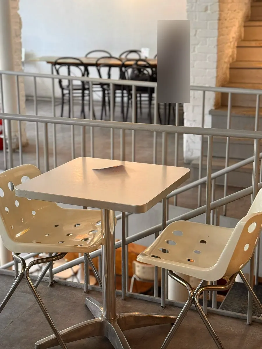 A seating area good for meeting friends