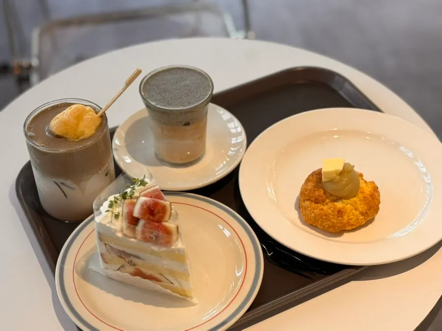 Ordered drinks and desserts placed on the table