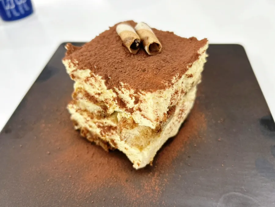 An upscale tiramisu gift box