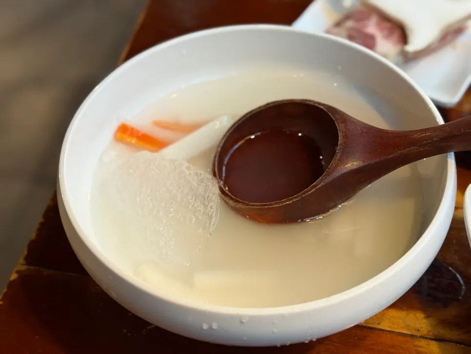 Sweet and spicy bibim naengmyeon