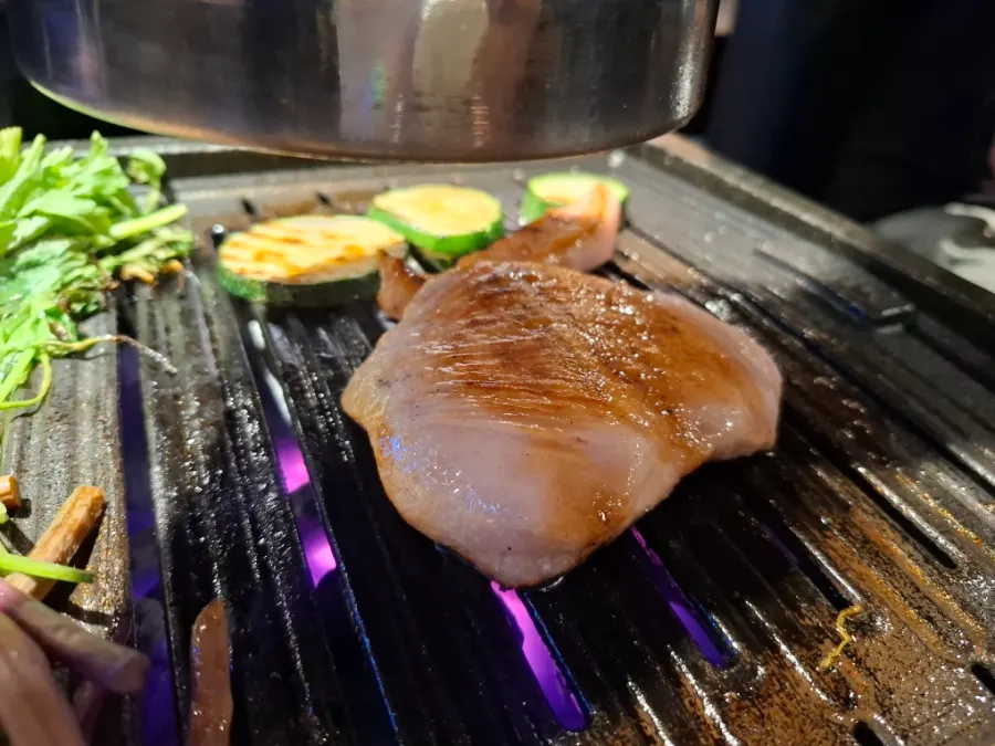 황토 화로에 올려진 항정살 150g