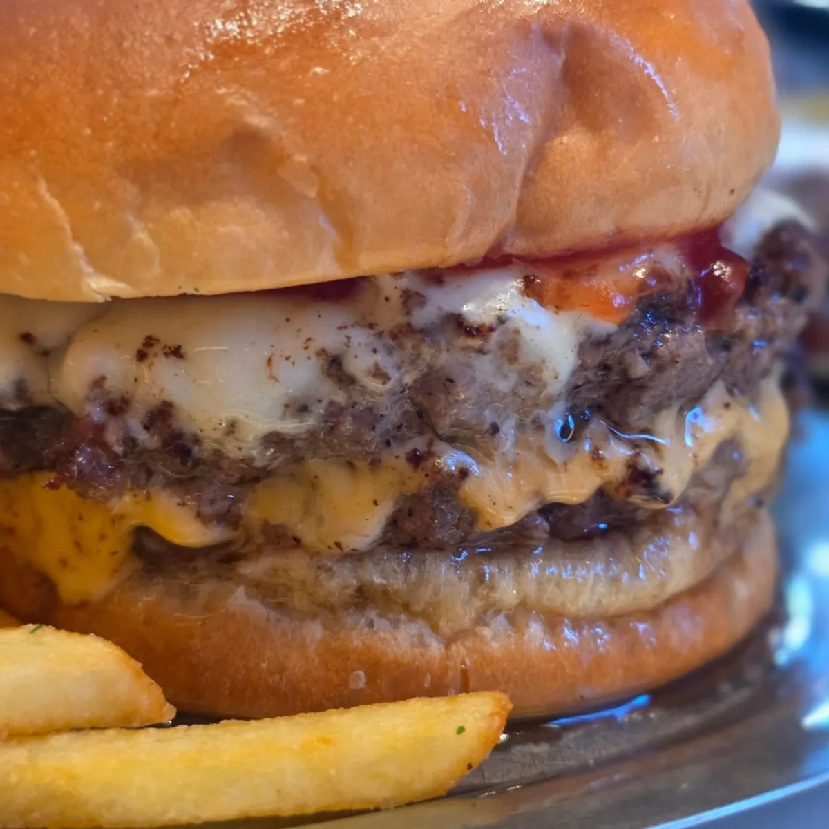 Cross-section of the 300g double Hanwoo patty cheeseburger