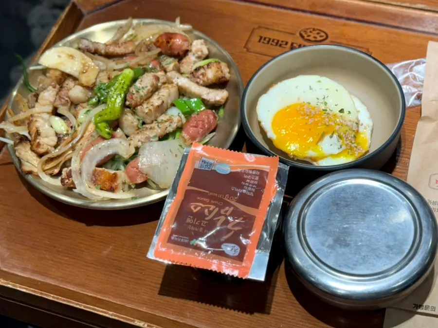 삼겹살로 주문한 1인 고기정식