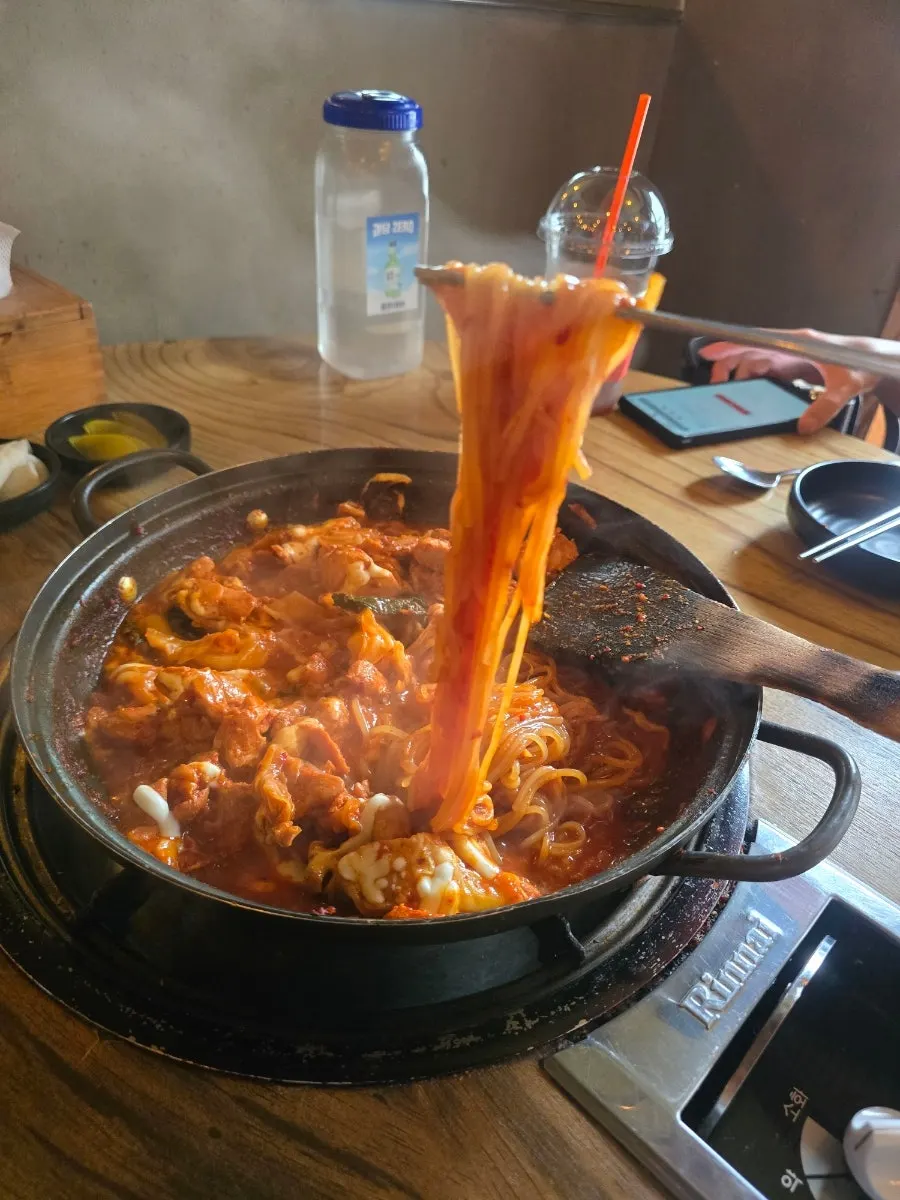 볶음밥을 포기할 만큼 푸짐한 식사