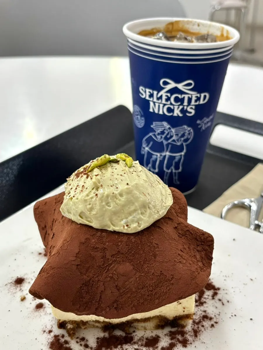 Selected Nicks café introduction photo