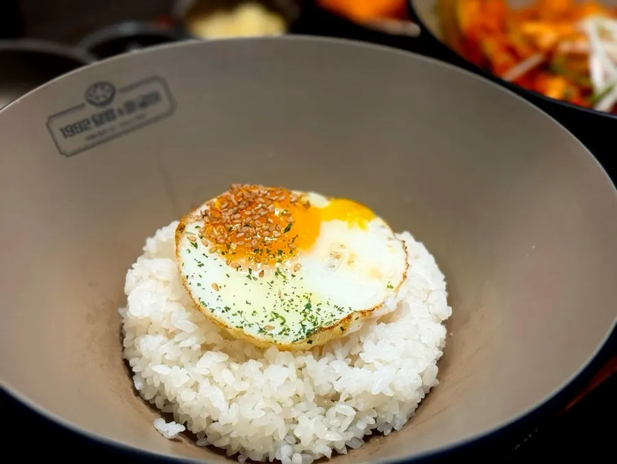 밥에 뿌려 먹는 김가루