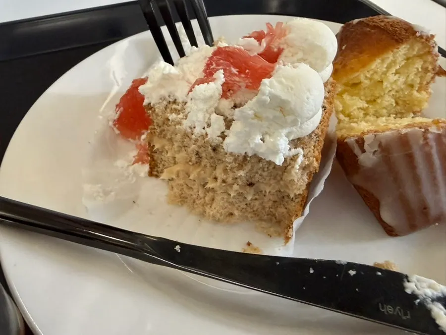 Earl Grey grapefruit cake dessert
