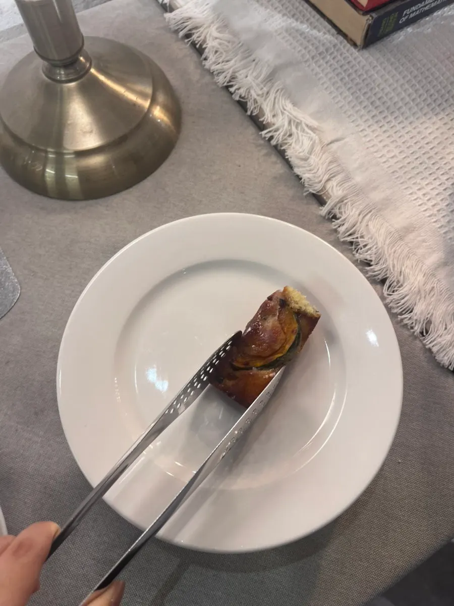 카운터 주변 디저트 진열 모습