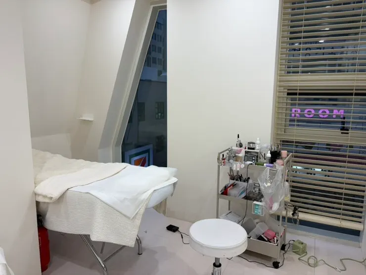 Treatment after checking lash condition