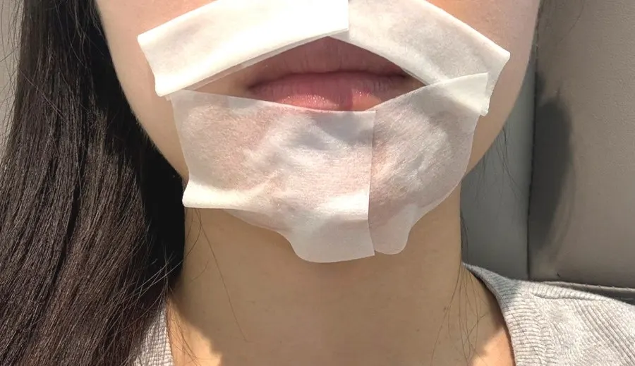 왁싱 후 자극 진정 케어 장면
