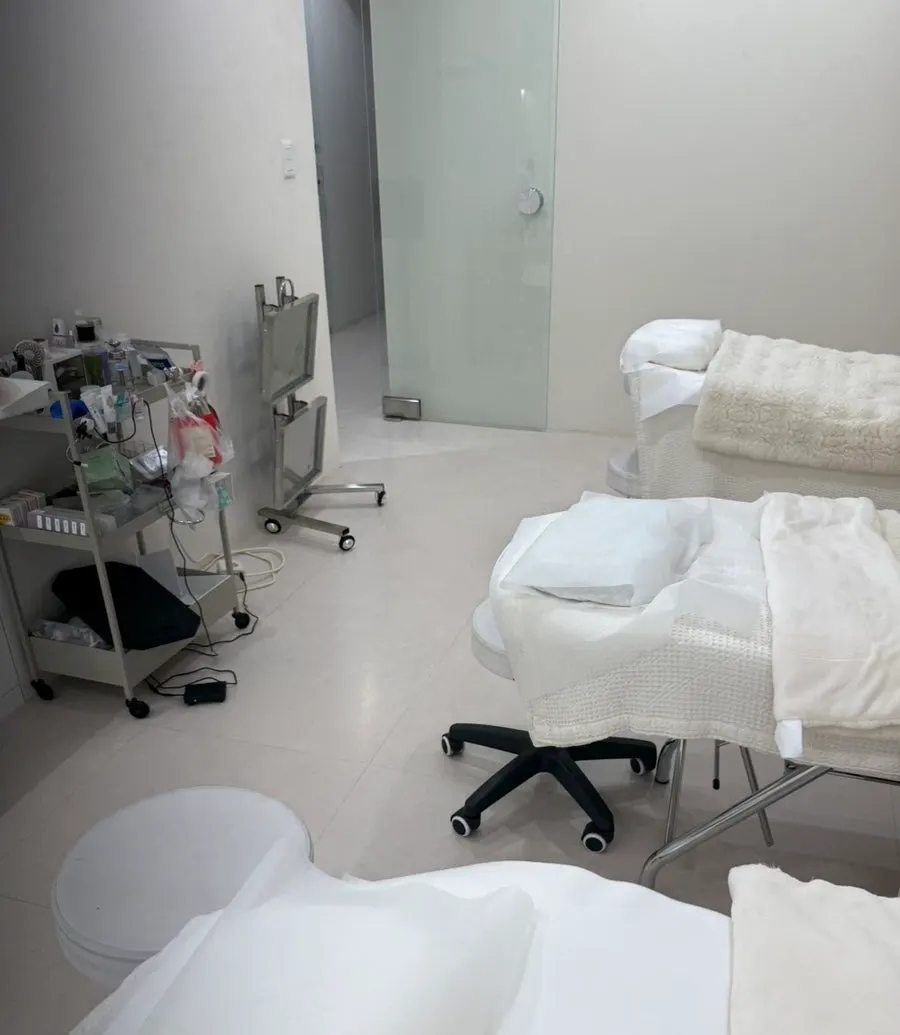 Neat salon conditions and a comfortable treatment process