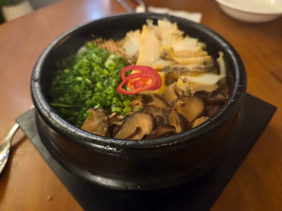 Abalone mushroom butter pot rice