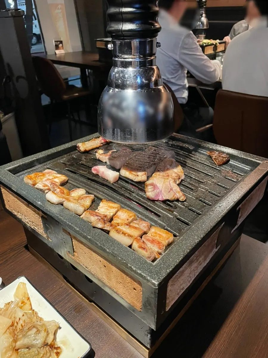 명이나물에 싼 갈비삼겹
