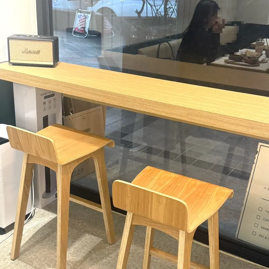 Window seat good for eating alone while looking outside