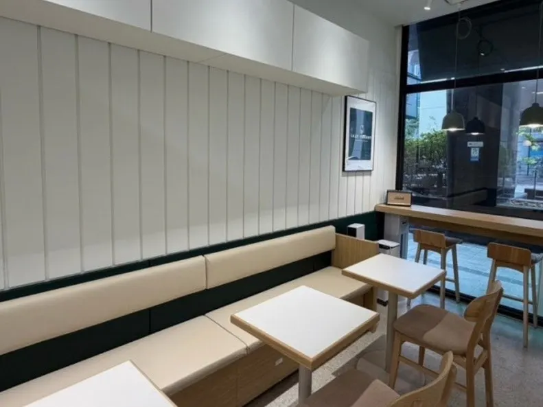 Table setting at Lazy Yogurt Gangnam