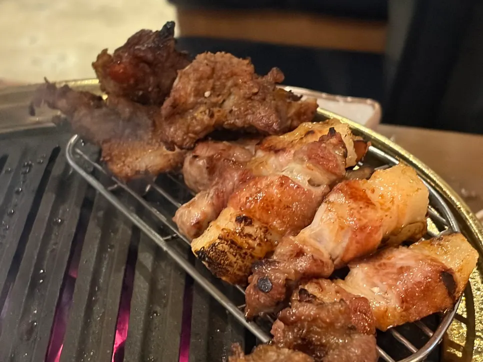 돼지껍데기 다음 숙성 삼겹살 메뉴 이미지