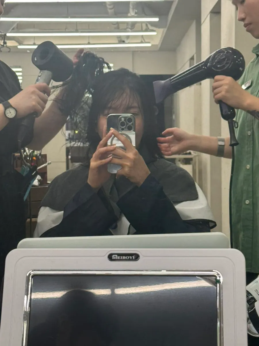 All-over dye application in progress
