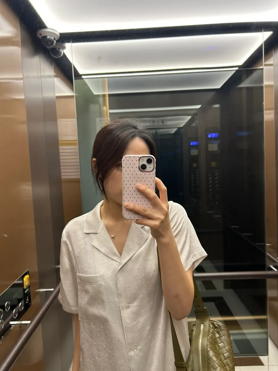 Grown-out roots and faded color before dyeing