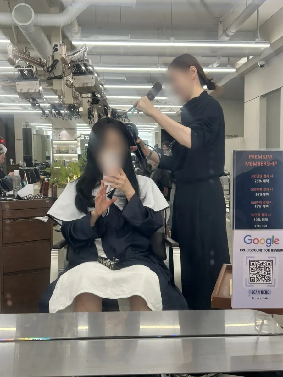 Even, streak-free black color result