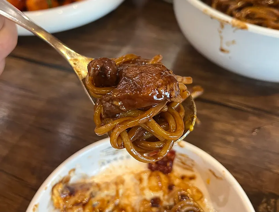Chinese-style jajang with large chunks of meat