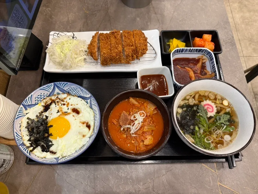 Full spread of pork kimchi jjigae and pork cutlet at Cheongdam Kkatsu Gangnam-gu Office Station Branch