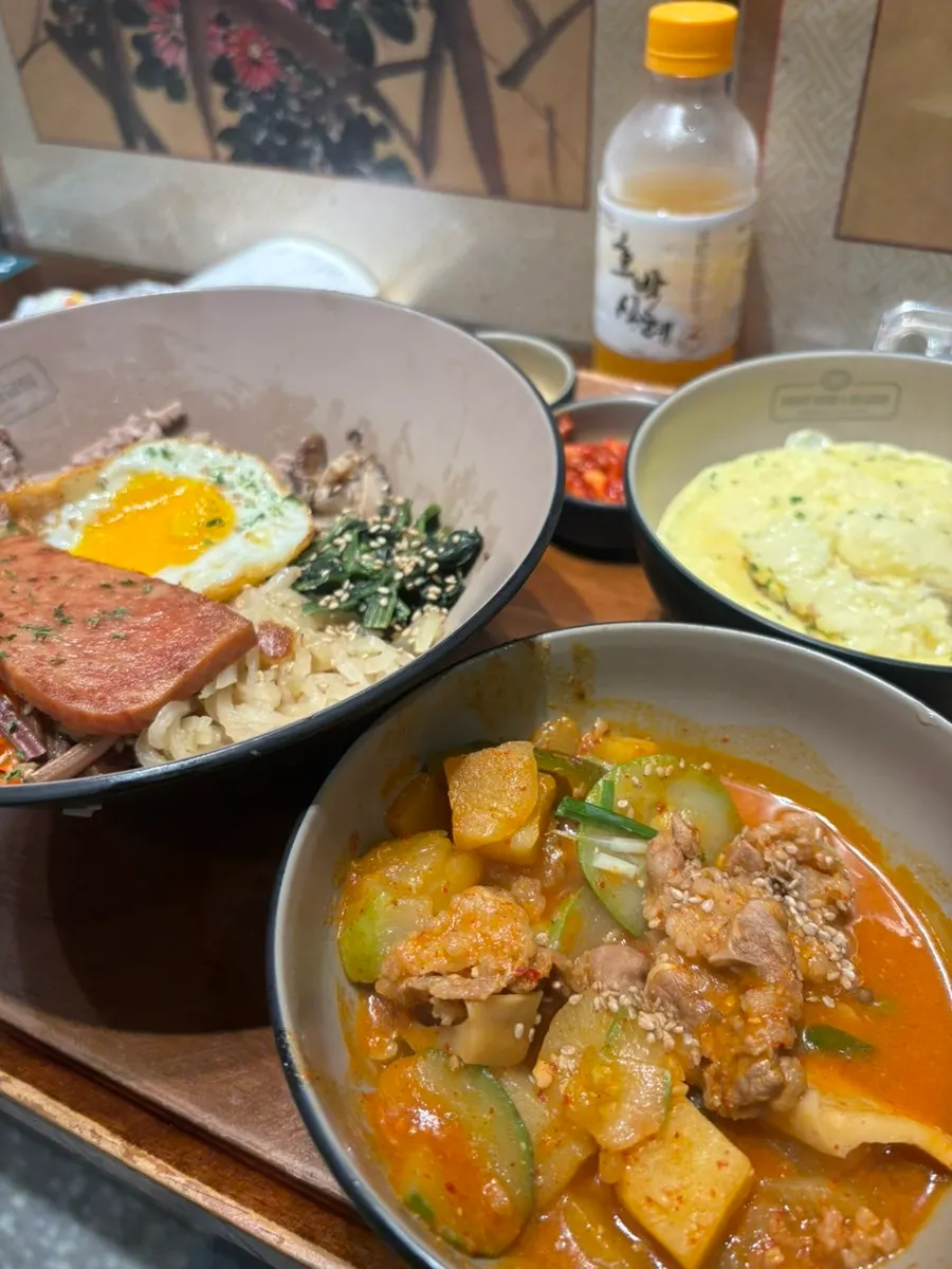 Visit context for a Korean restaurant near Gangnam Station