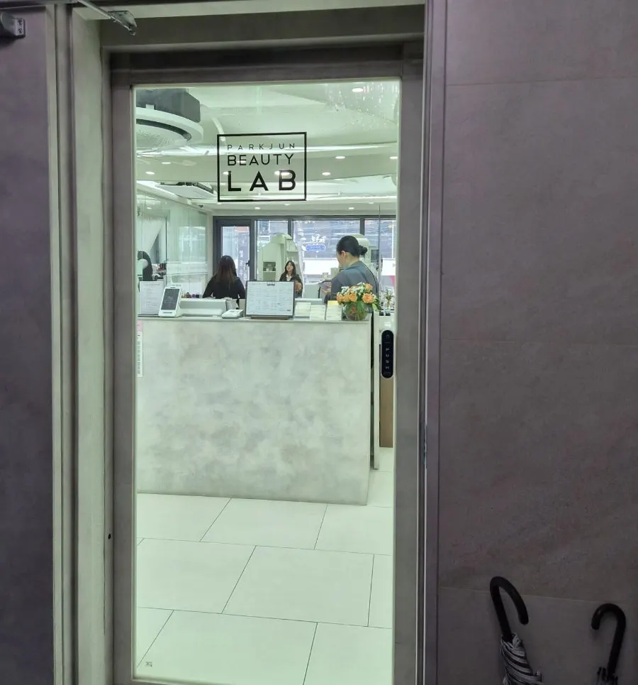 View of the 2nd floor salon entrance