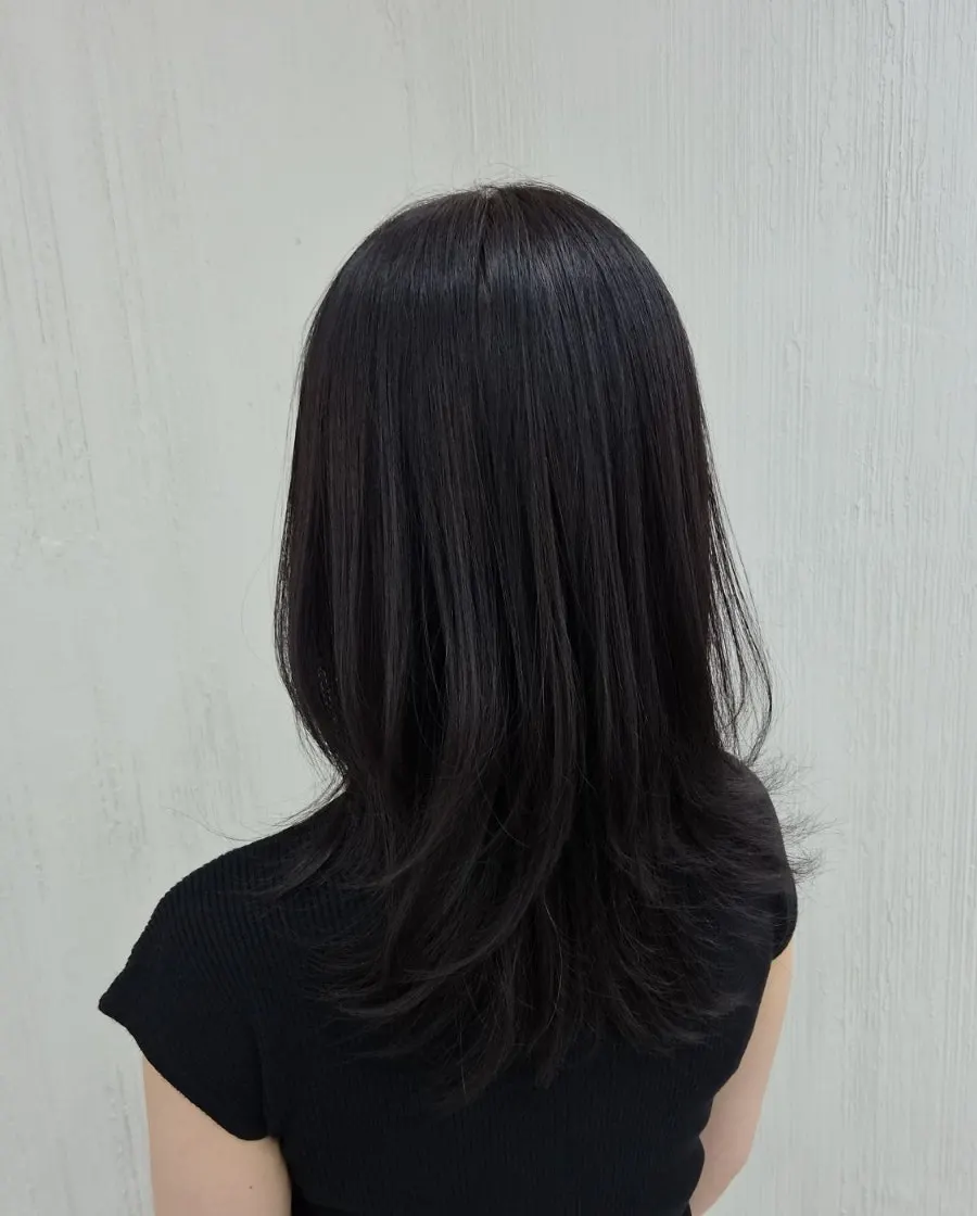 Calm, smooth hair after the clinic treatment