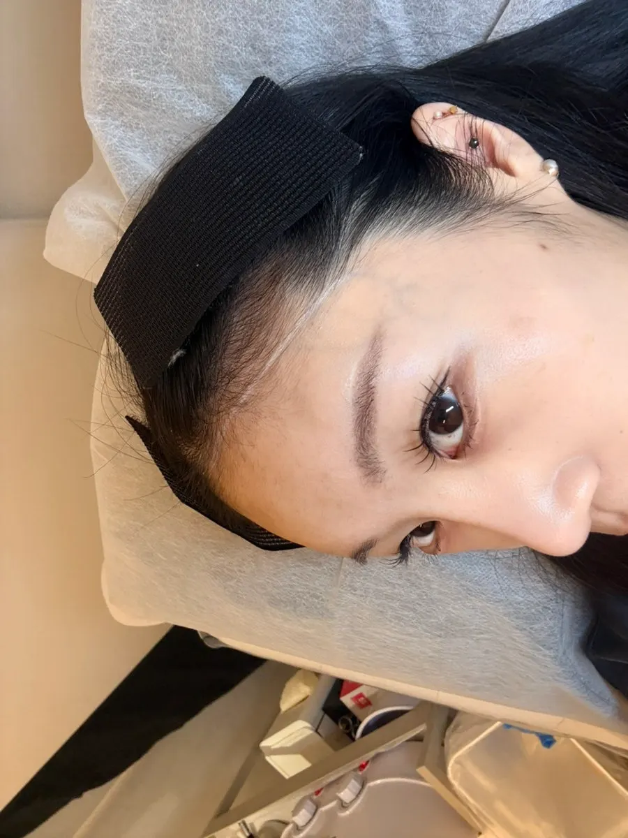 First hairline waxing experience and eyebrow waxing rebooking at Super Waxing Gangnam near Gangnam Station