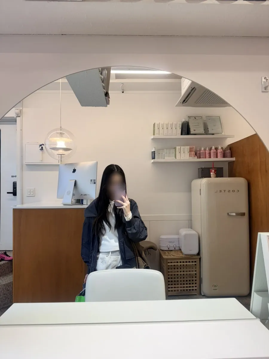 First hairline waxing experience and eyebrow waxing rebooking at Super Waxing Gangnam near Gangnam Station