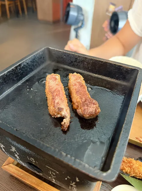 Gyukatsu grilled on the tabletop brazier