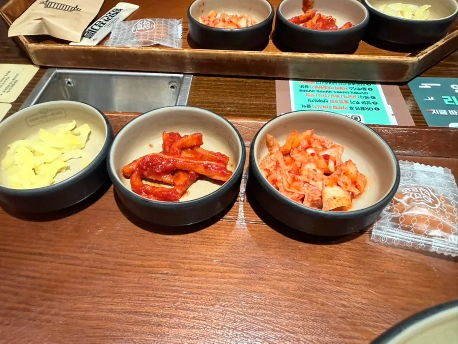 Simple, neatly arranged basic side dishes