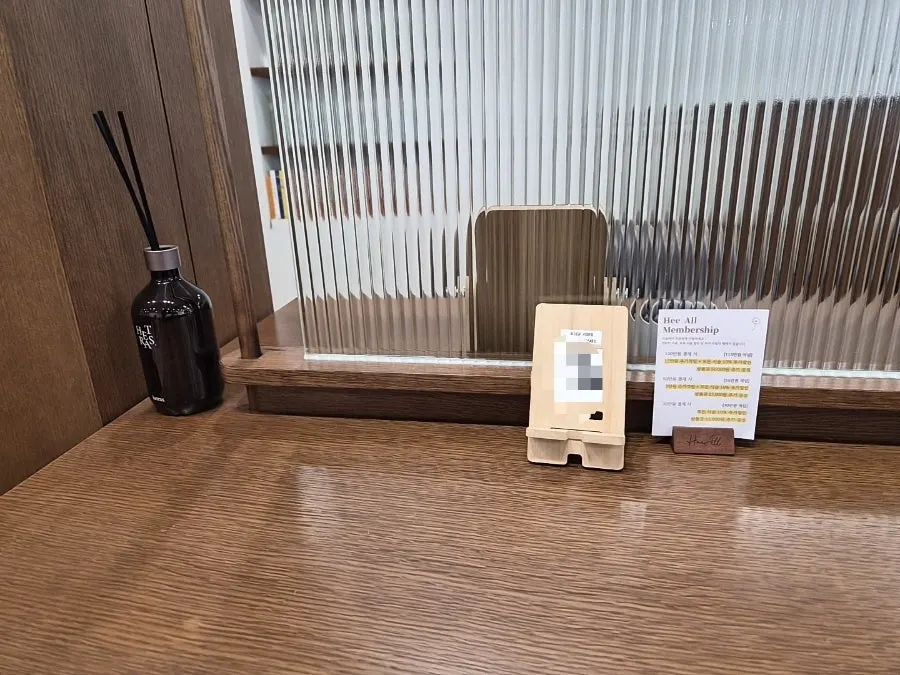 희올헤어 강남본점 가로 구도 내부 전경