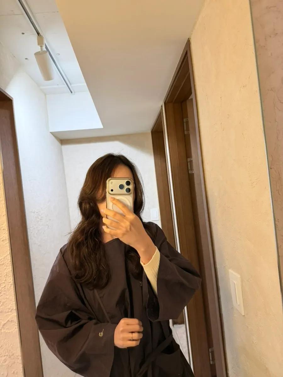 Drying the hair into curls after the service