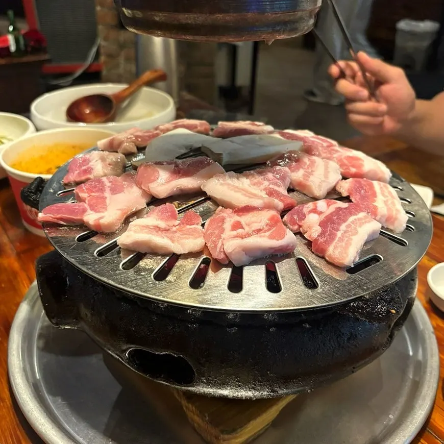 Bongu Hwarro pork belly on the grill