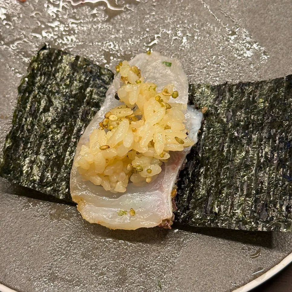 Kaisendon at Ilpum Gangnam Branch topped with salmon and tuna