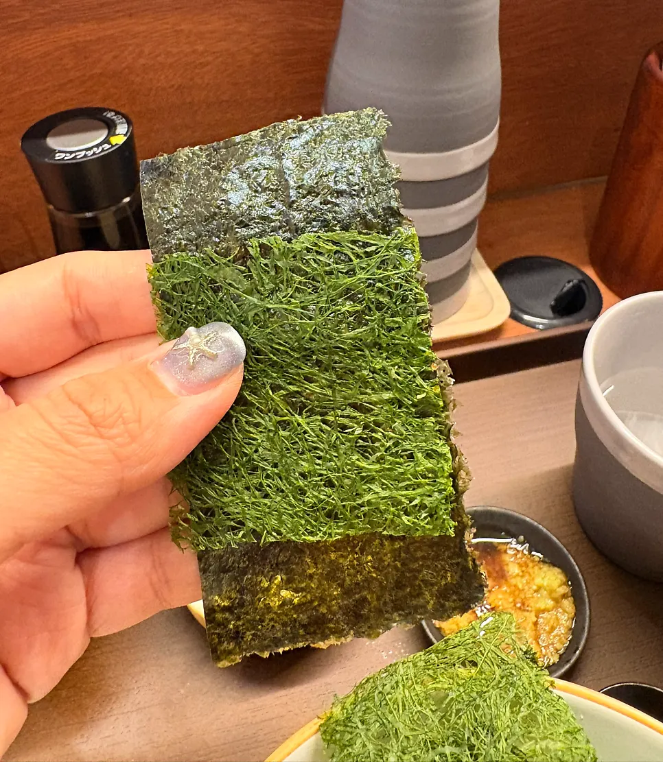 광어와 묵은지로 만든 김밥 한입