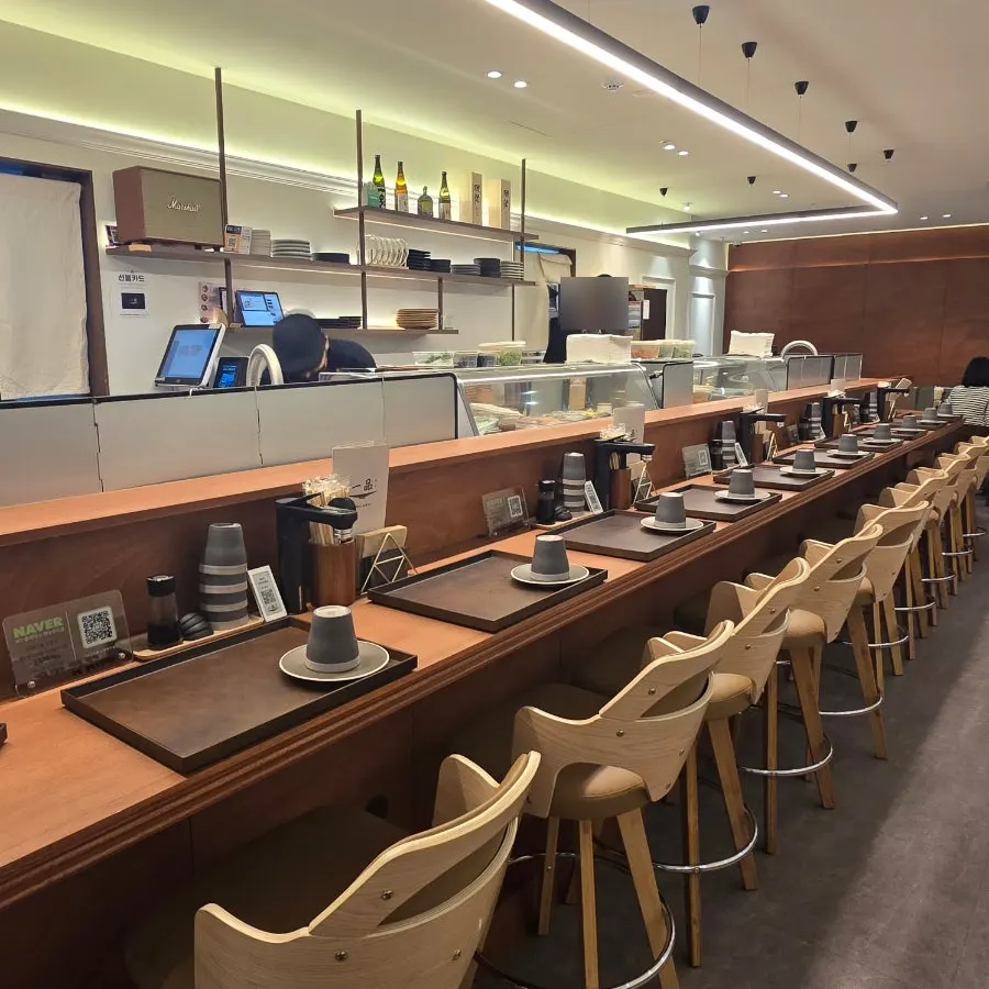Clean seating inside Ilpum Gangnam Branch