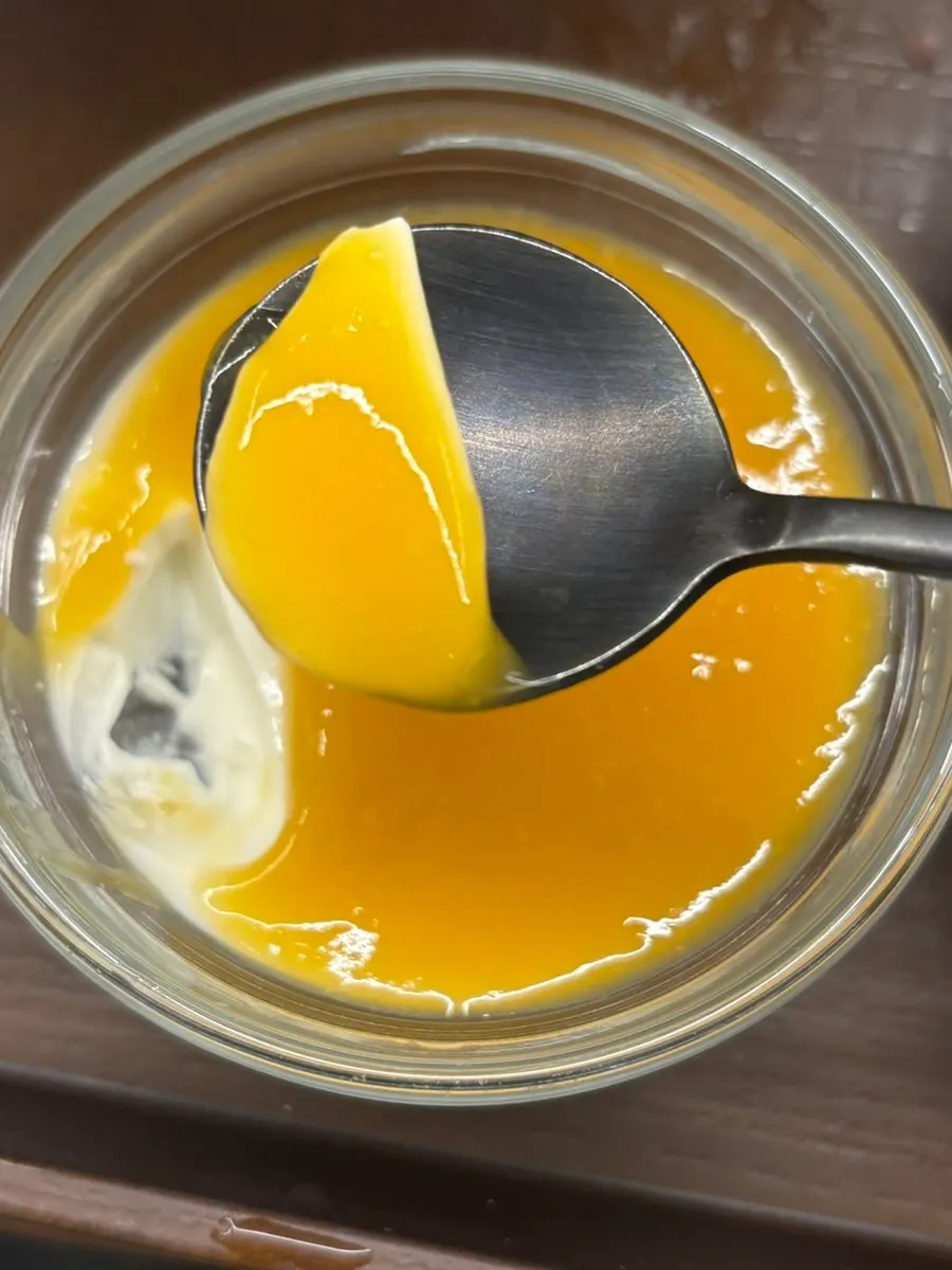 Cross-section of the bouncy milk pudding
