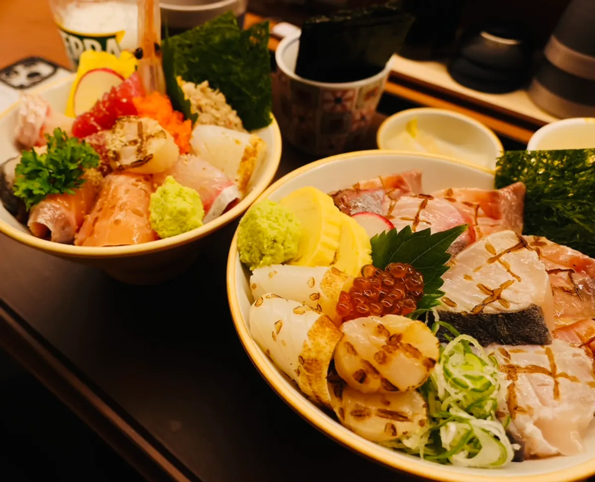 A full spread of kaisendon at Ilpum Gangnam Branch near Gangnam Station