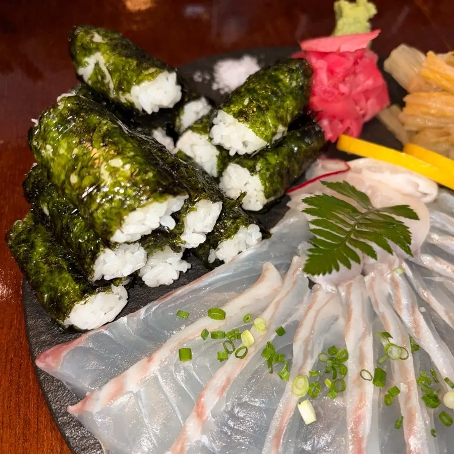 대광어 시오 삼합에 함께 나온 김밥
