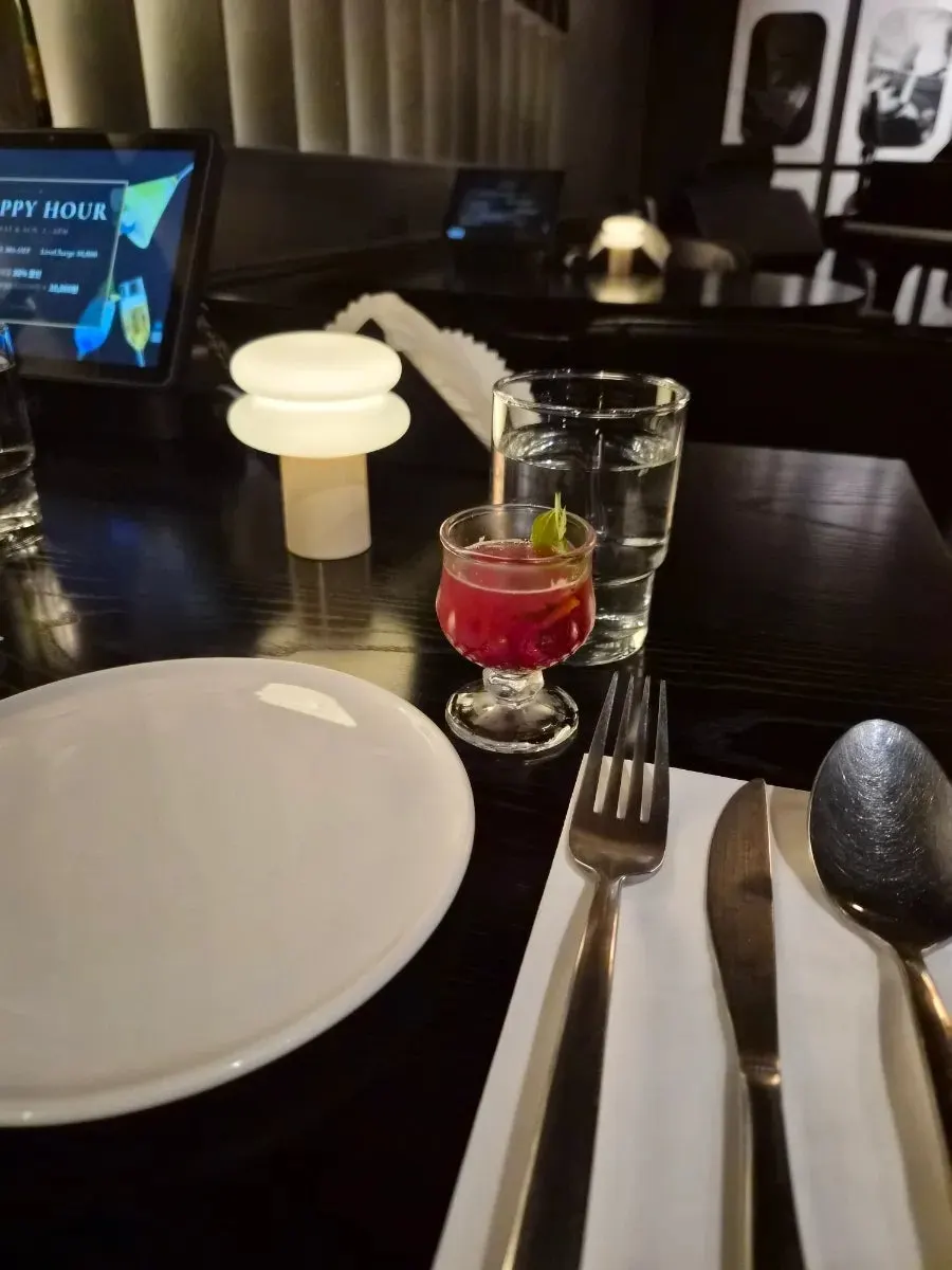 논알콜로 주문한 식전주 한 잔