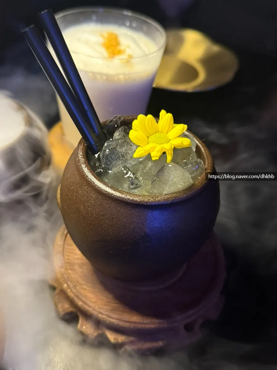 New York Sour with whisky and red wine